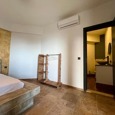 Elm ベッド・アンド・ブレックファスト フェティエ